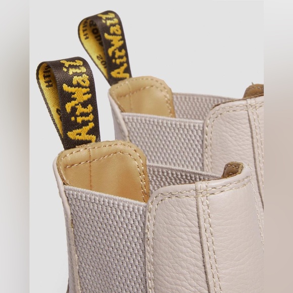 🔥🔥🔥 Dr. Martens 2976 WOMEN'S LEATHER CHELSEA BOOT, size 8 US, 39 European - Picture 4 of 7